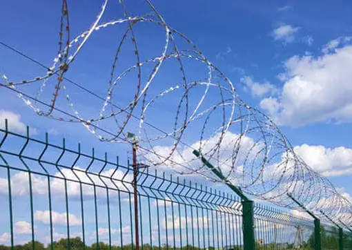 Монтаж козырьковых ограждений